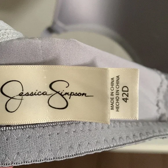 Jessica simpson bra - Picture 6 of 7